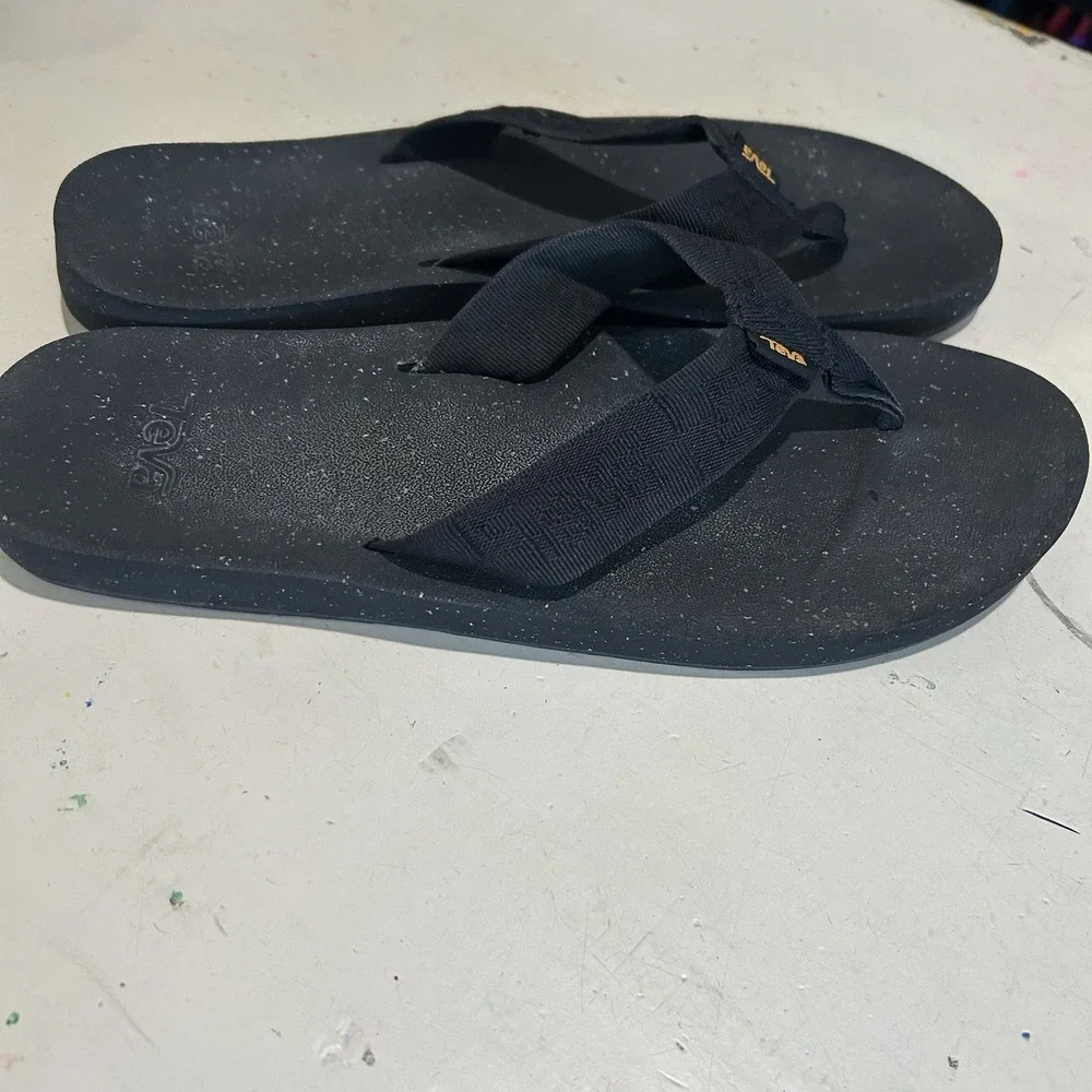 Teva Reflip Flip Flops Sandal Black On Black Men's Size 13 Beach Lake